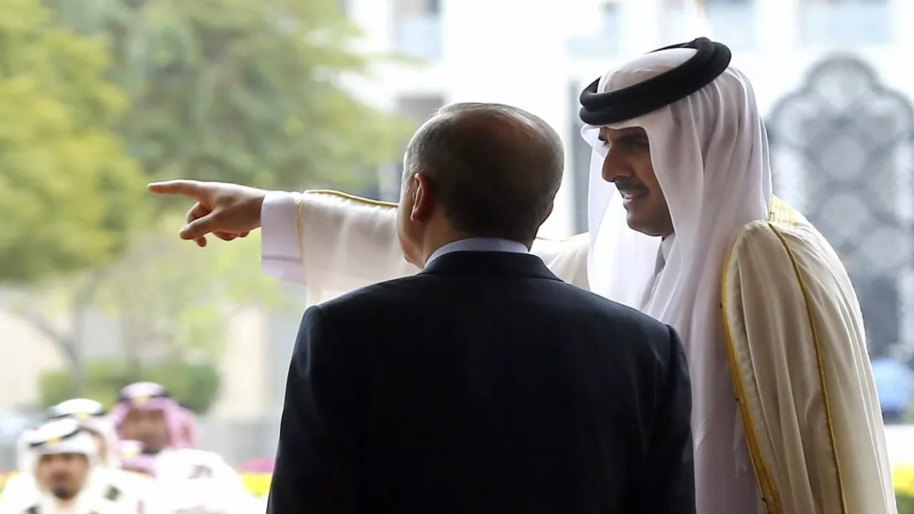 قطر تستقبل سيارة توغ التركية من قبل أردوغان