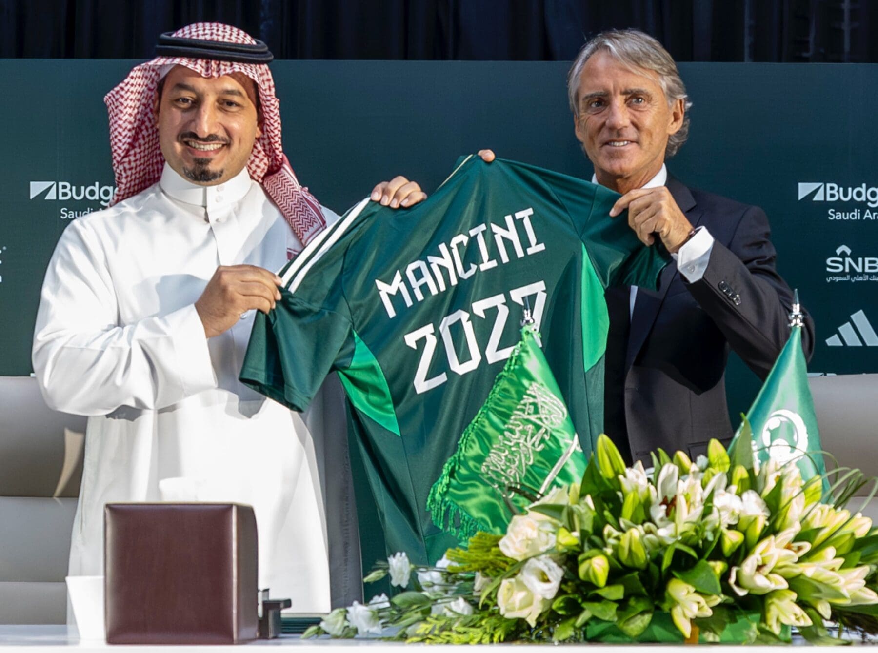 مراسم تقديم مانشيني - مصدر الصورة: حساب المنتخب السعودي على تويتر