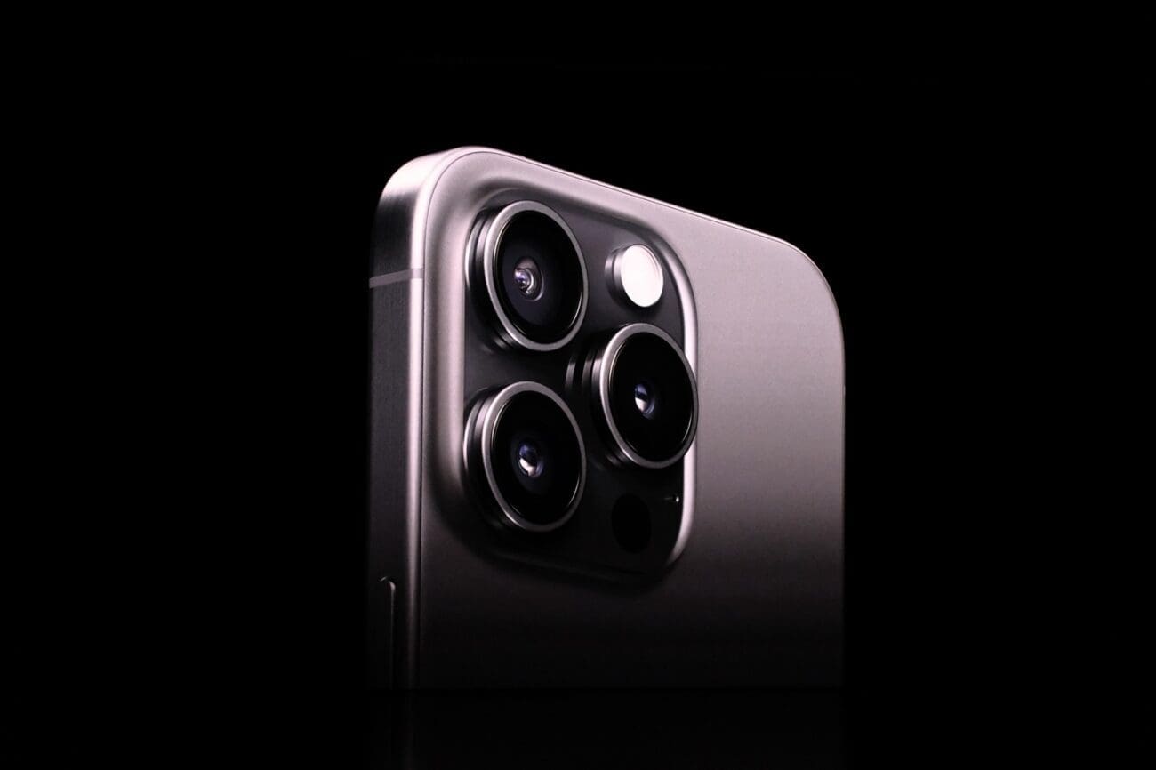هاتف iPhone 15 ( كاميرات النسخة الـPro)