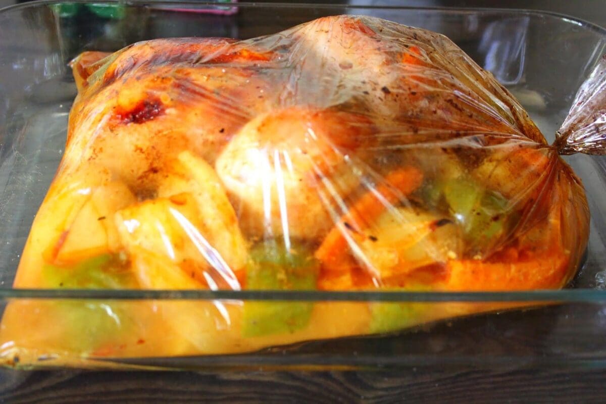 دجاج مشوي في الكيس الحراري: طريقة سهلة وصحية لطهي الدجاج