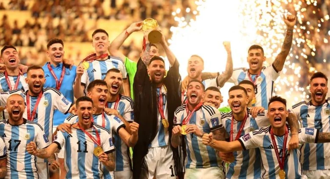 تبدأ الأرجنتين ضد الإكوادور رحلة الدفاع عن لقب كأس العالم بقيادة ميسي