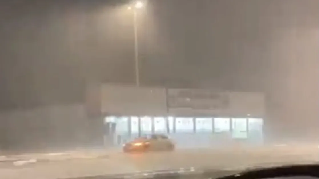 سقوط أمطار في مكة المكرمة