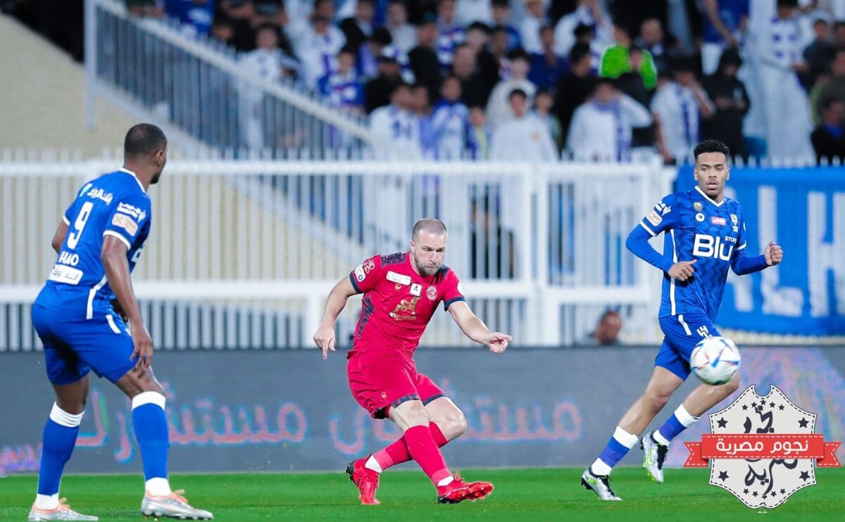 مباراة ضمك ضد الهلال في دوري روشن السعودي للمحترفين