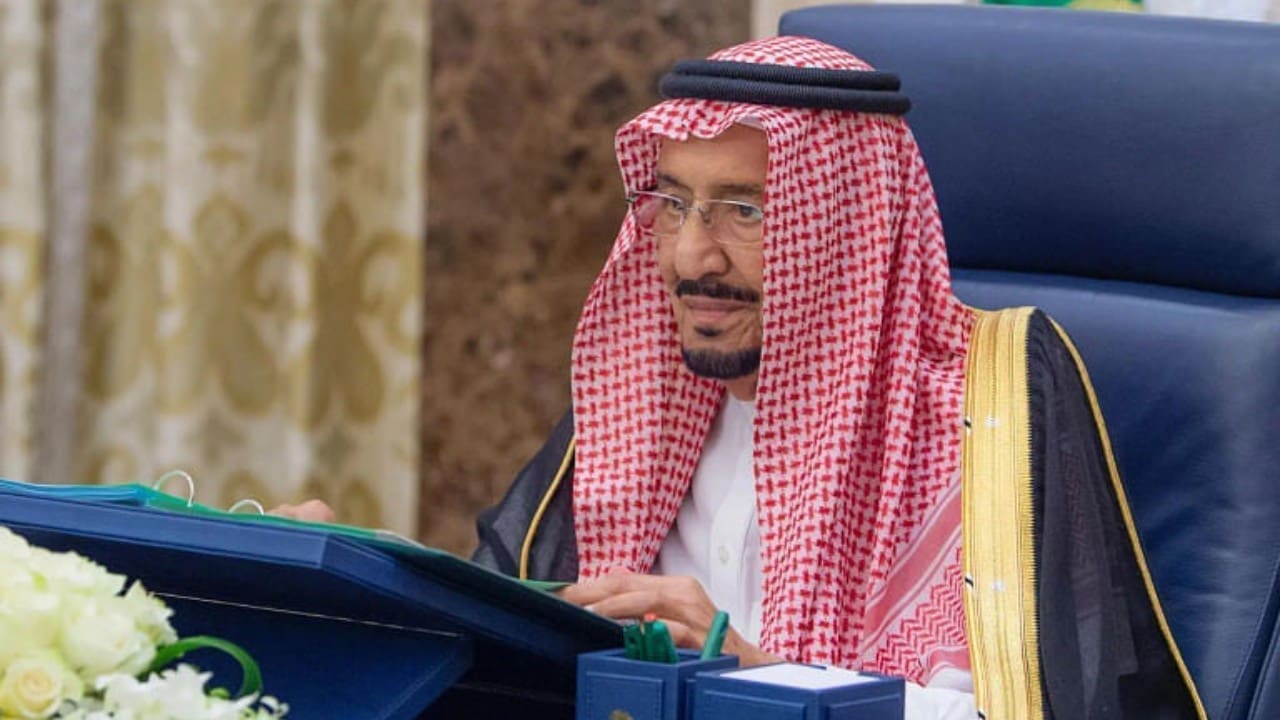 الملك سلمان يرأس مجلس الوزراء ويُصدر تسع قرارات بارزة