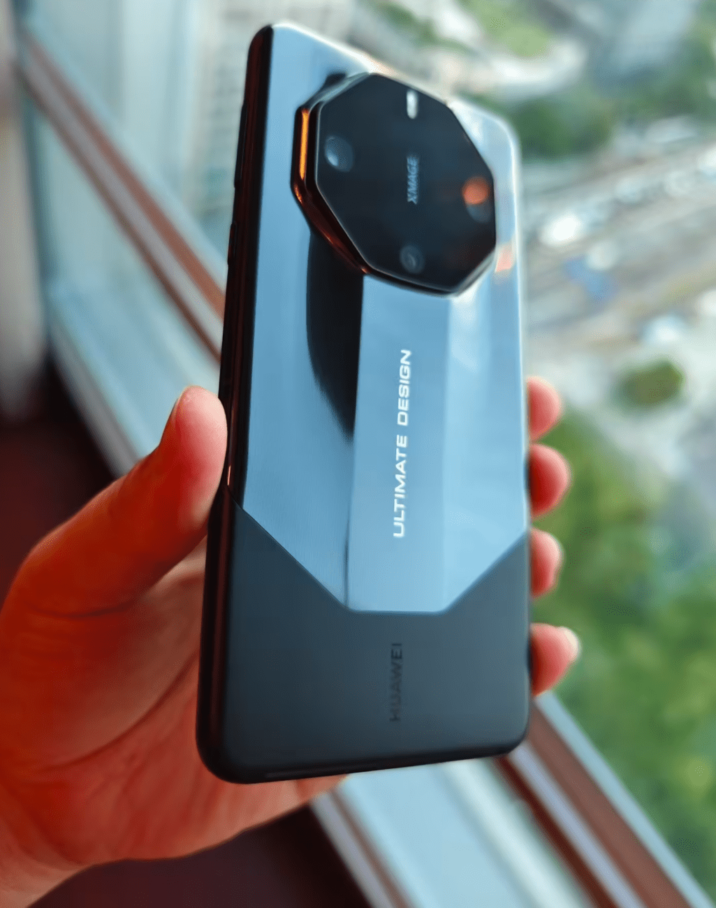 هاتف Huawei Mate 60 RS Ultimate