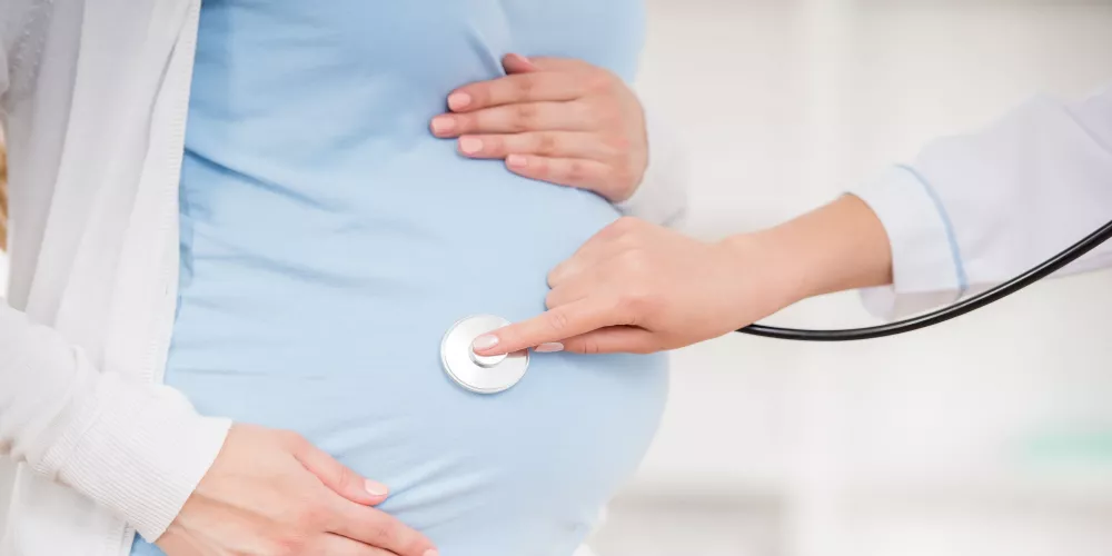 تفسير حلم الحمل للعزباء في الشهر الأول