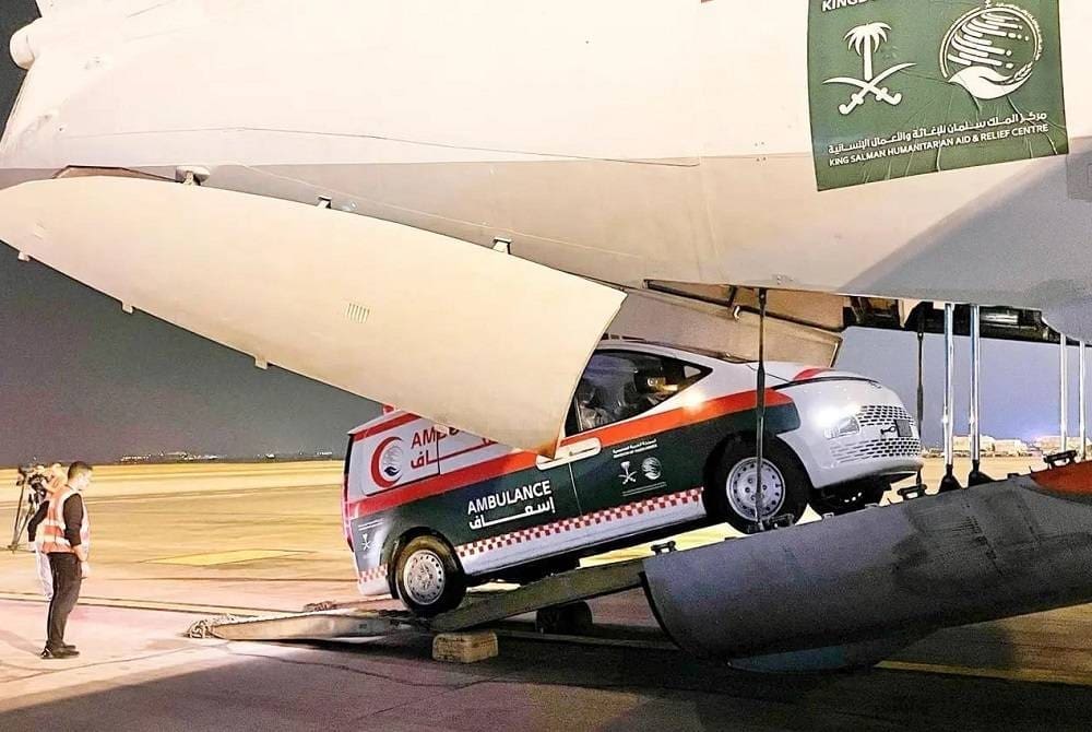 مغادرة الطائرة الثامنة التي يشرف عليها مركز سلمان للإغاثة