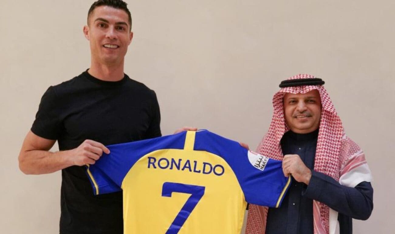 النجم البرتغالي كريستيانو رونالدو انتقل إلى نادي النصر السعودي