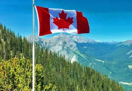 شروط السفر إلى كندا 2024...فرصة للمعيشة في كندا