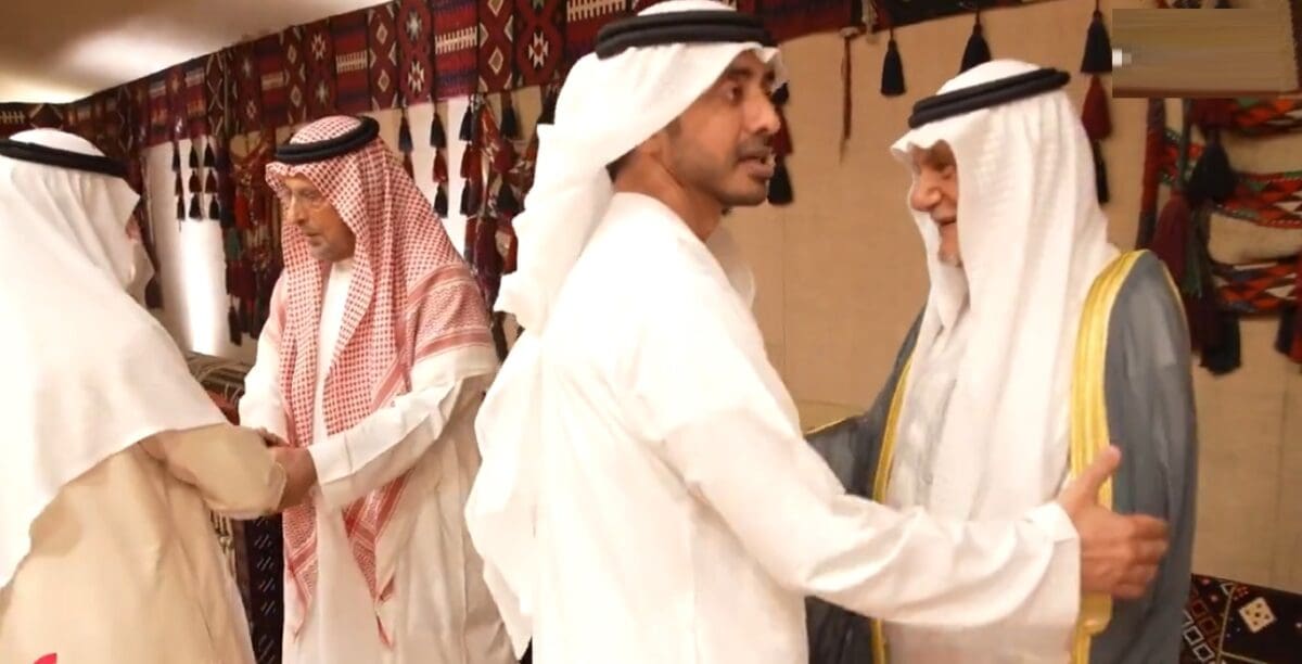 قادة الإمارات يعزون المملكة في وفاة الأمير بدر